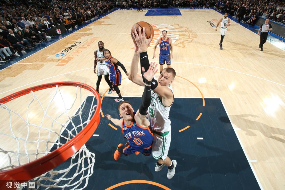 与教练的深 与教练的深