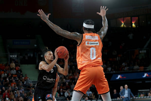 王哲林不仅 王哲林不仅