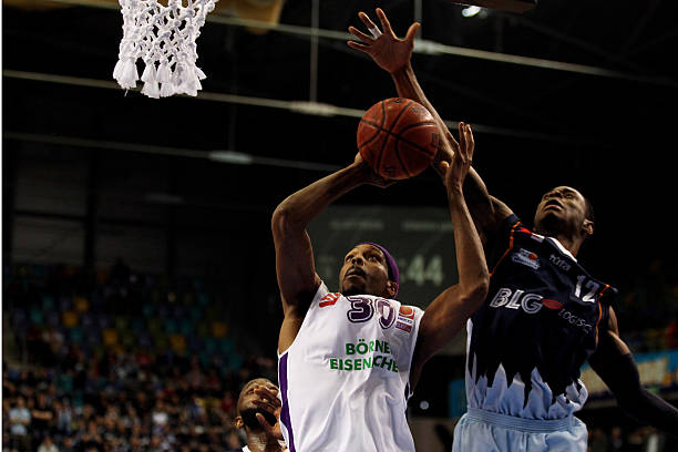 作为东部联 作为东部联